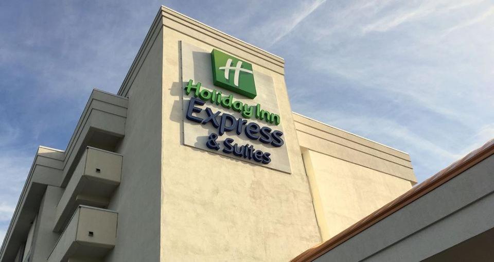 Holiday Inn Express Milford By Ihg Esterno foto