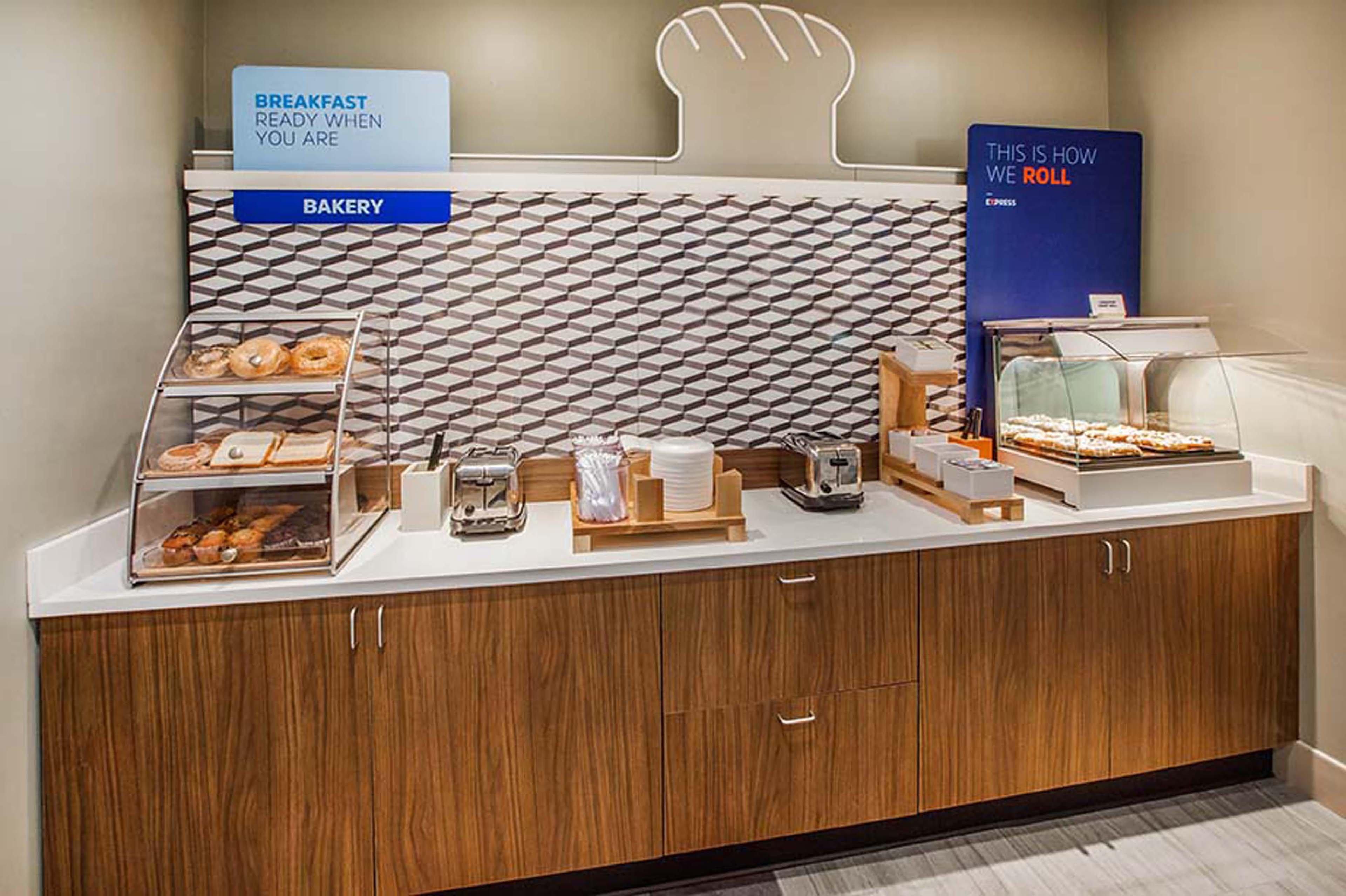 Holiday Inn Express Milford By Ihg Esterno foto