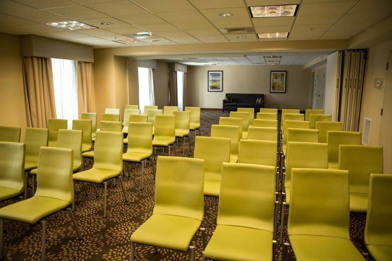 Holiday Inn Express Milford By Ihg Esterno foto